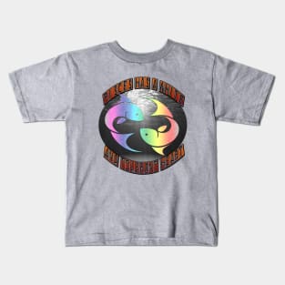 Pisces T-shirt6 with a white and indulgent heart Kids T-Shirt